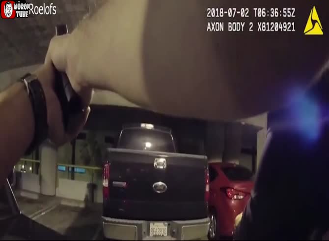 Video: A suspected thief was shot many times in California (Public Averti)